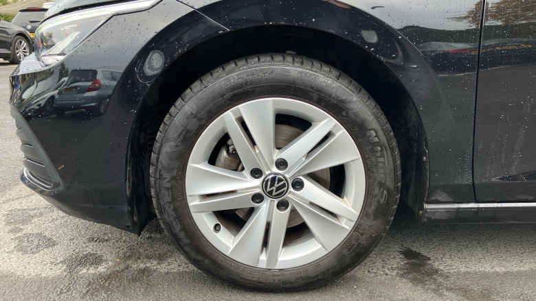 Volkswagen Golf 1.5 TSI 150 Life 5dr Petrol Hatchback